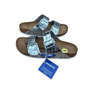 NWT Birkenstock Silver Arizona Sandals US Size 9-9.5